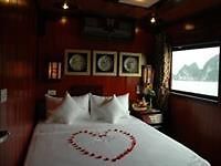 Dragon Pearl Junk Halong Hotel Ha Long Exterior photo
